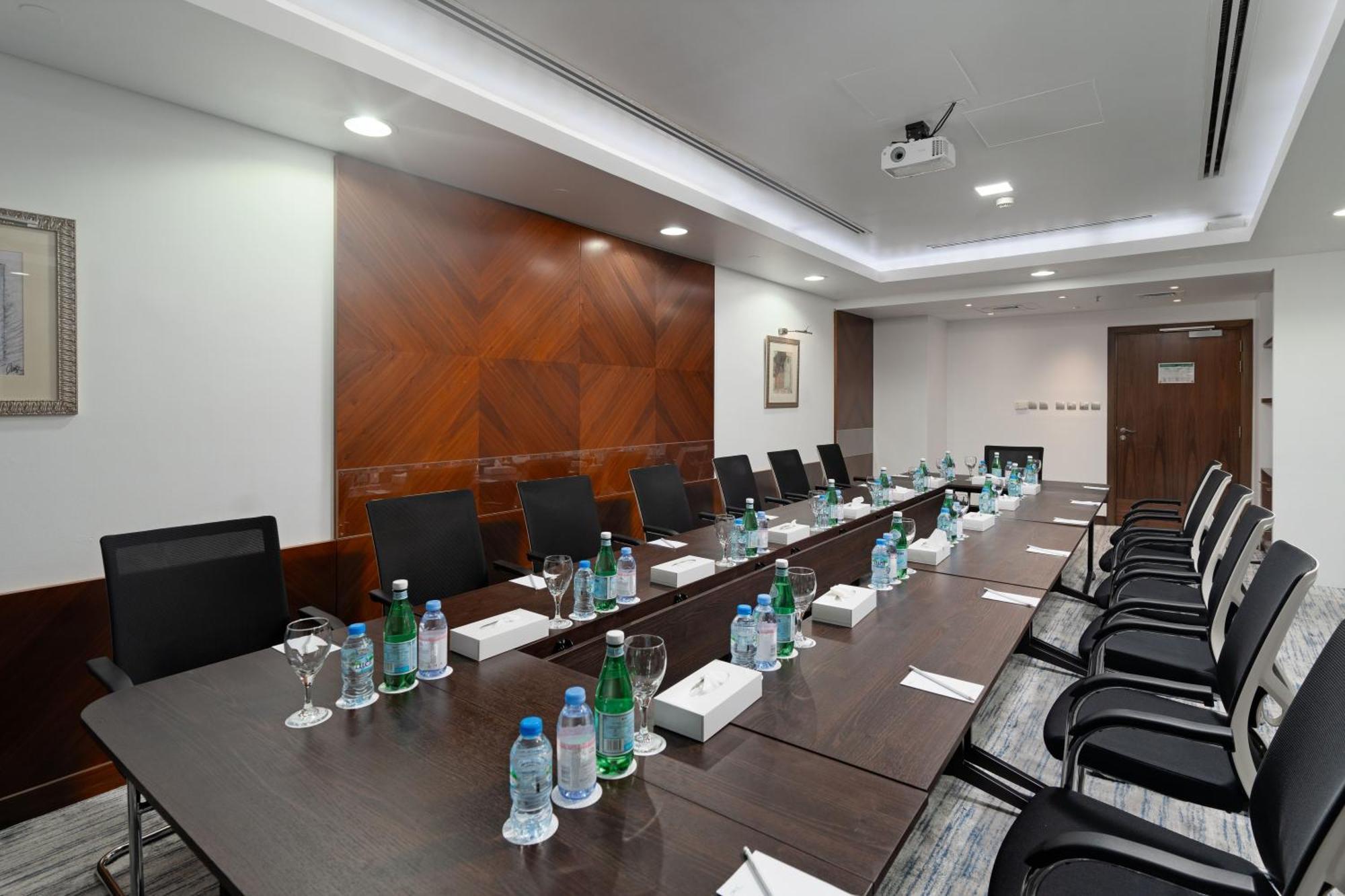 Oryx Hotel Abu Dhabi Ngoại thất bức ảnh
